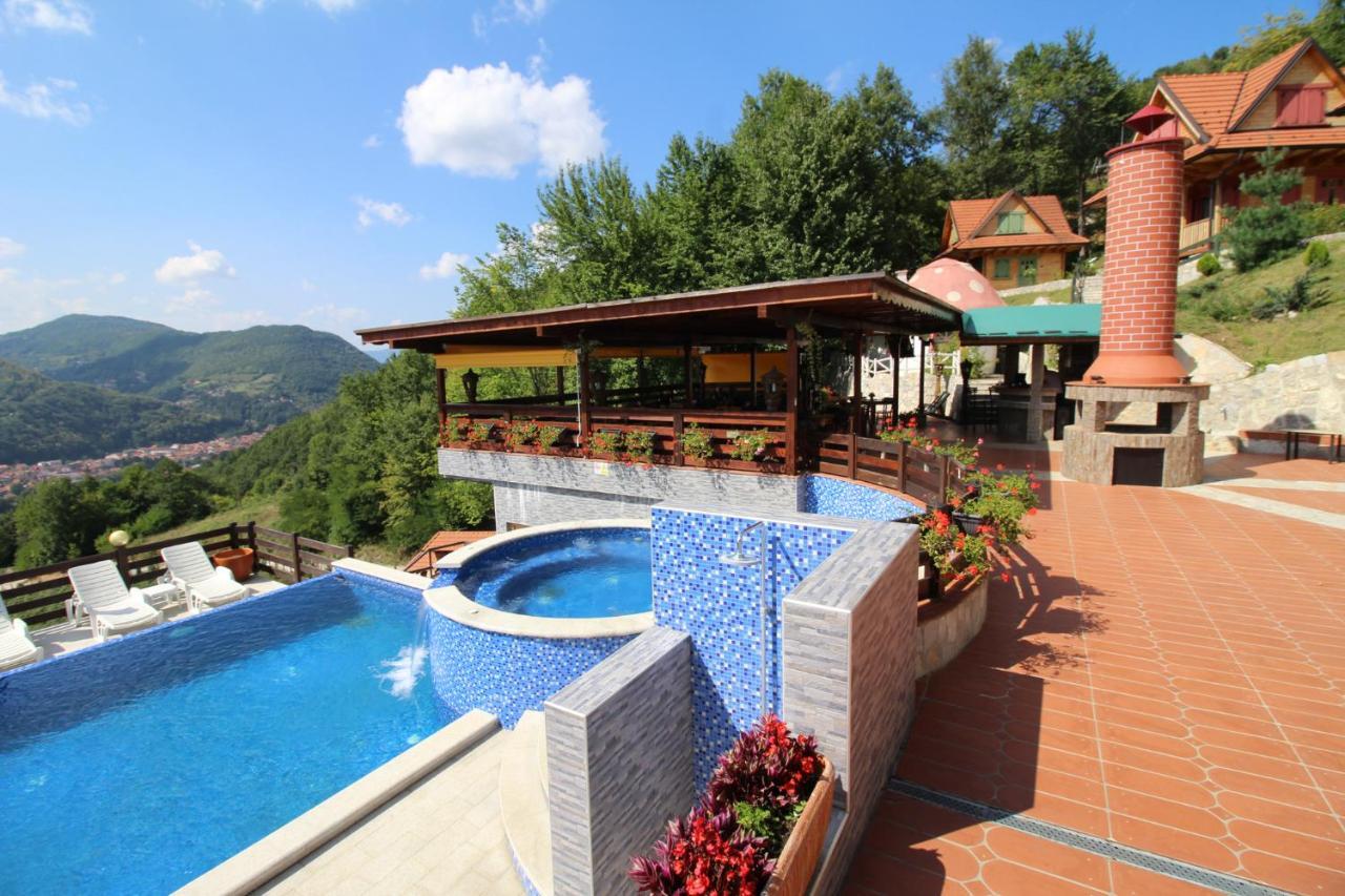 Lodge 